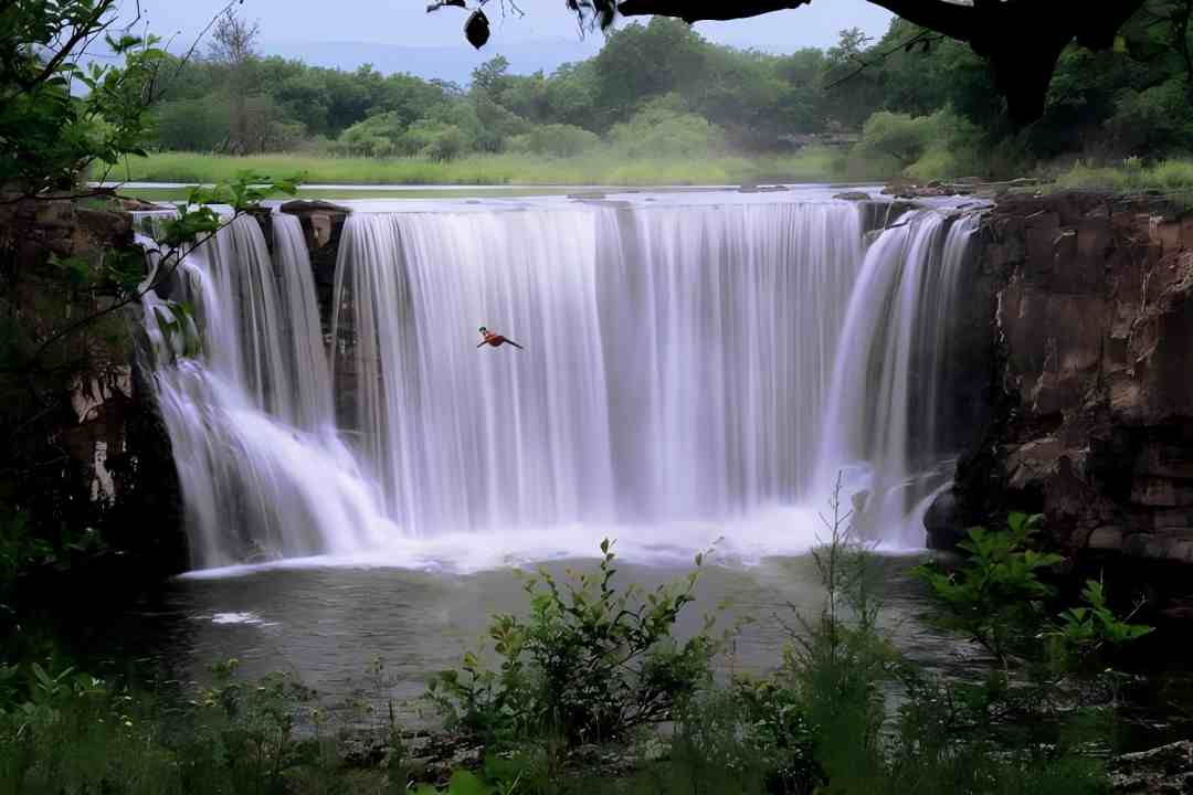 镜泊湖