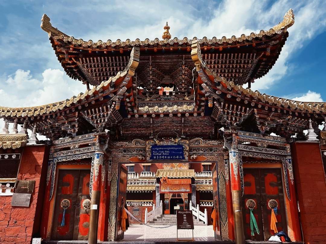 米拉日巴佛阁